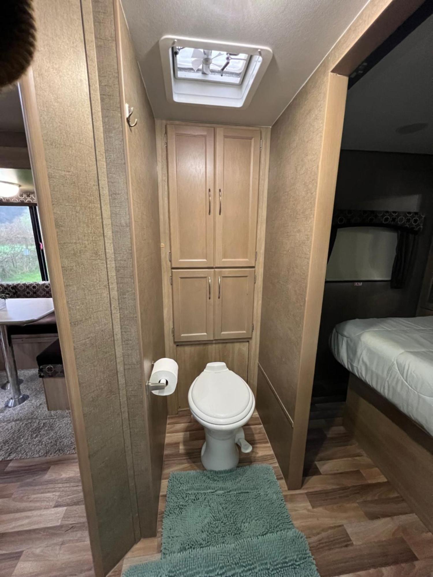 Surfside Glamping Camper Hotel Klamath Exterior photo