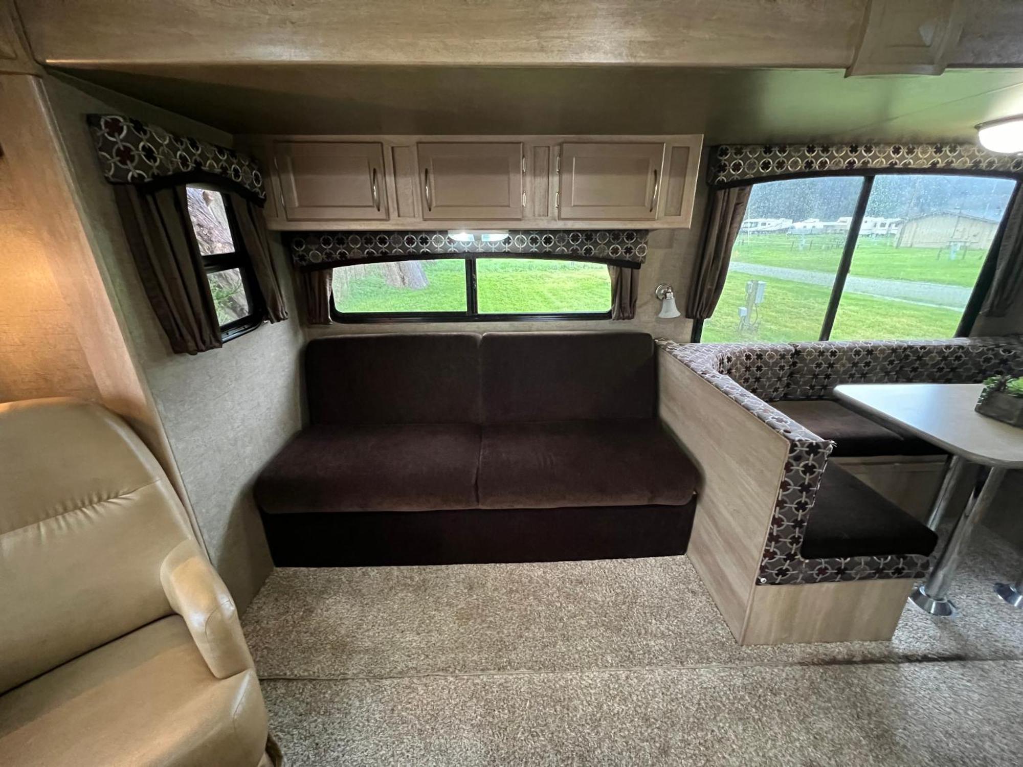 Surfside Glamping Camper Hotel Klamath Exterior photo